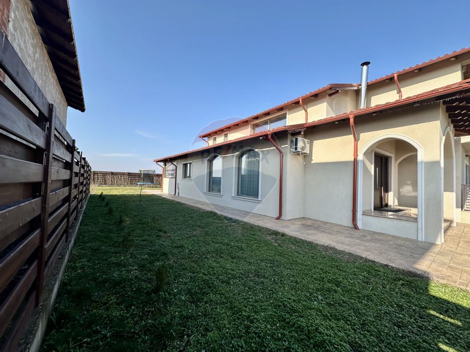 7 room House / Villa for sale