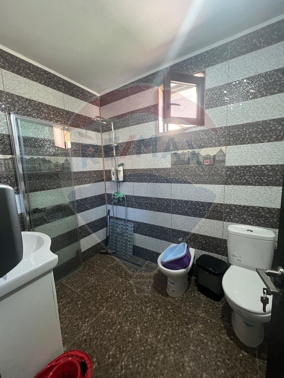 4 room House / Villa for sale