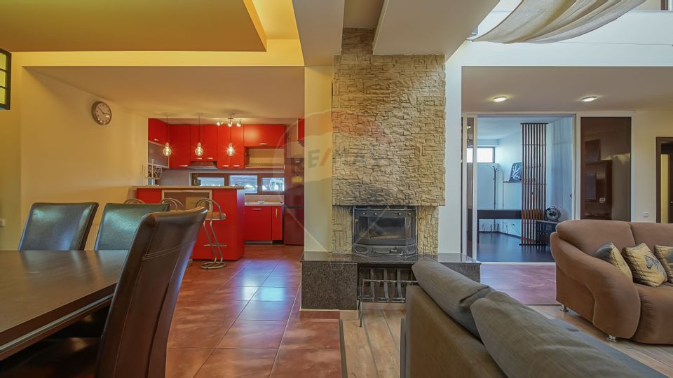 6 room House / Villa for sale