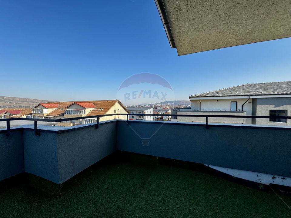 Apartament cu 2 camere, terasa, loc de parcare de închiriat, Florești