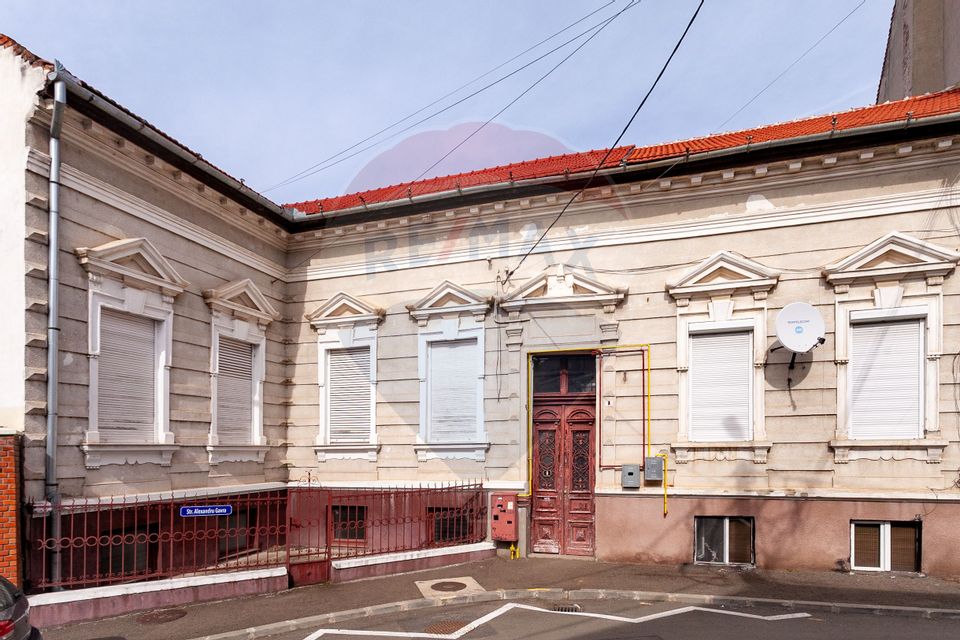 Apartament deosebit 4 camere, 221 m² utili zona Piata Catedralei