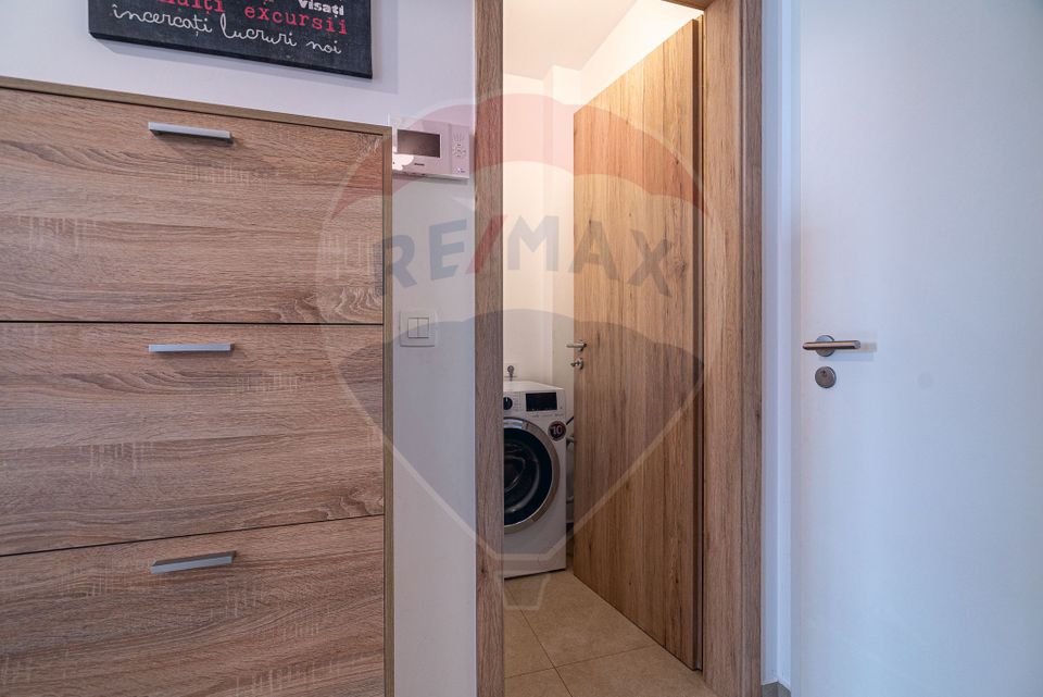 2 room Apartment for rent, Tractorul area