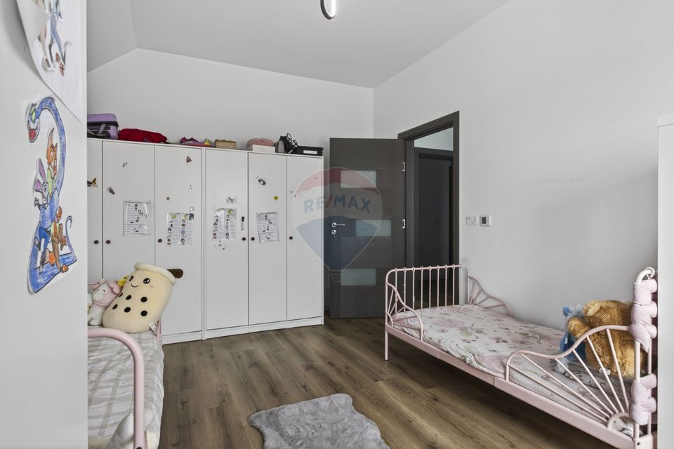 Casă la cheie cu teren 544 mp de vanzare in zona 6 Vanatori,Arad