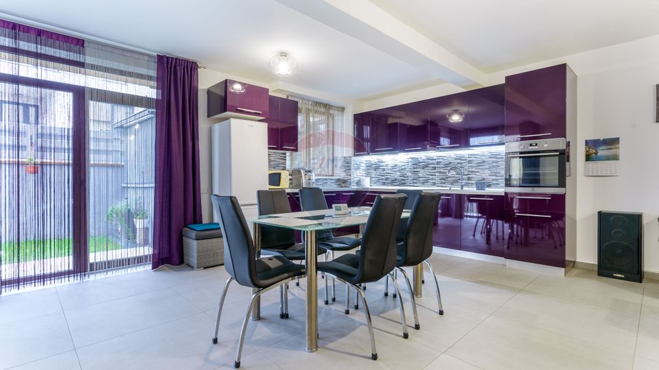 Duplex ultrafinisat 4 camere - la cheie, zona VIVO