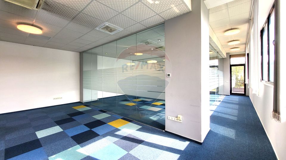 240sq.m Office Space for rent, Central area