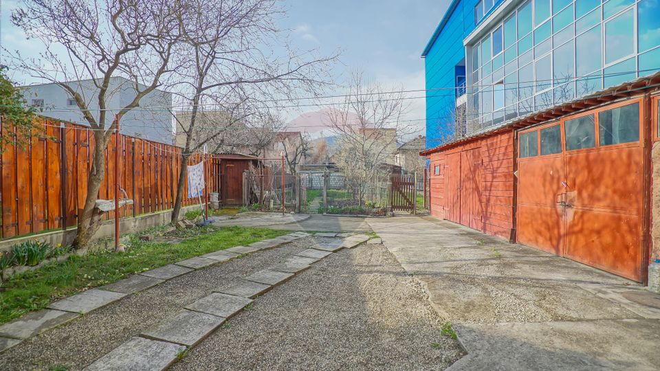 Apartament in vila, de vanzare, în zona Aurel Vlaicu