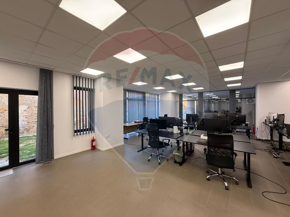 90sq.m Office Space for rent