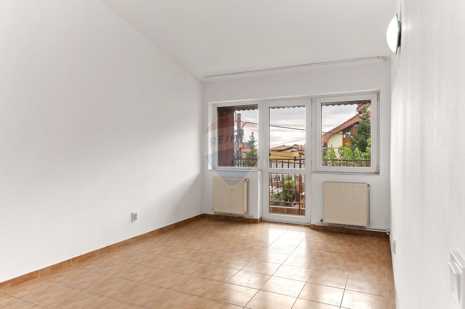 DE VANZARE  Vilă cu 14 camere PIPERA/VOLUNTARI/ROND OMV