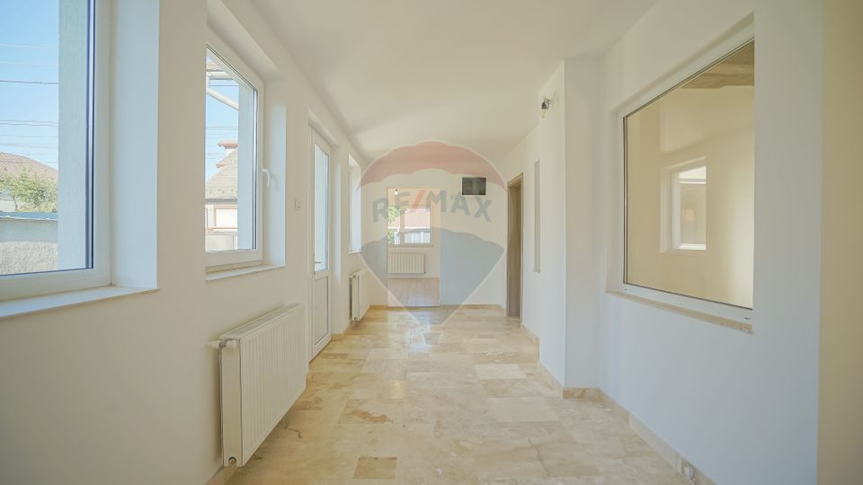 4 room House / Villa for sale, Cernatu area