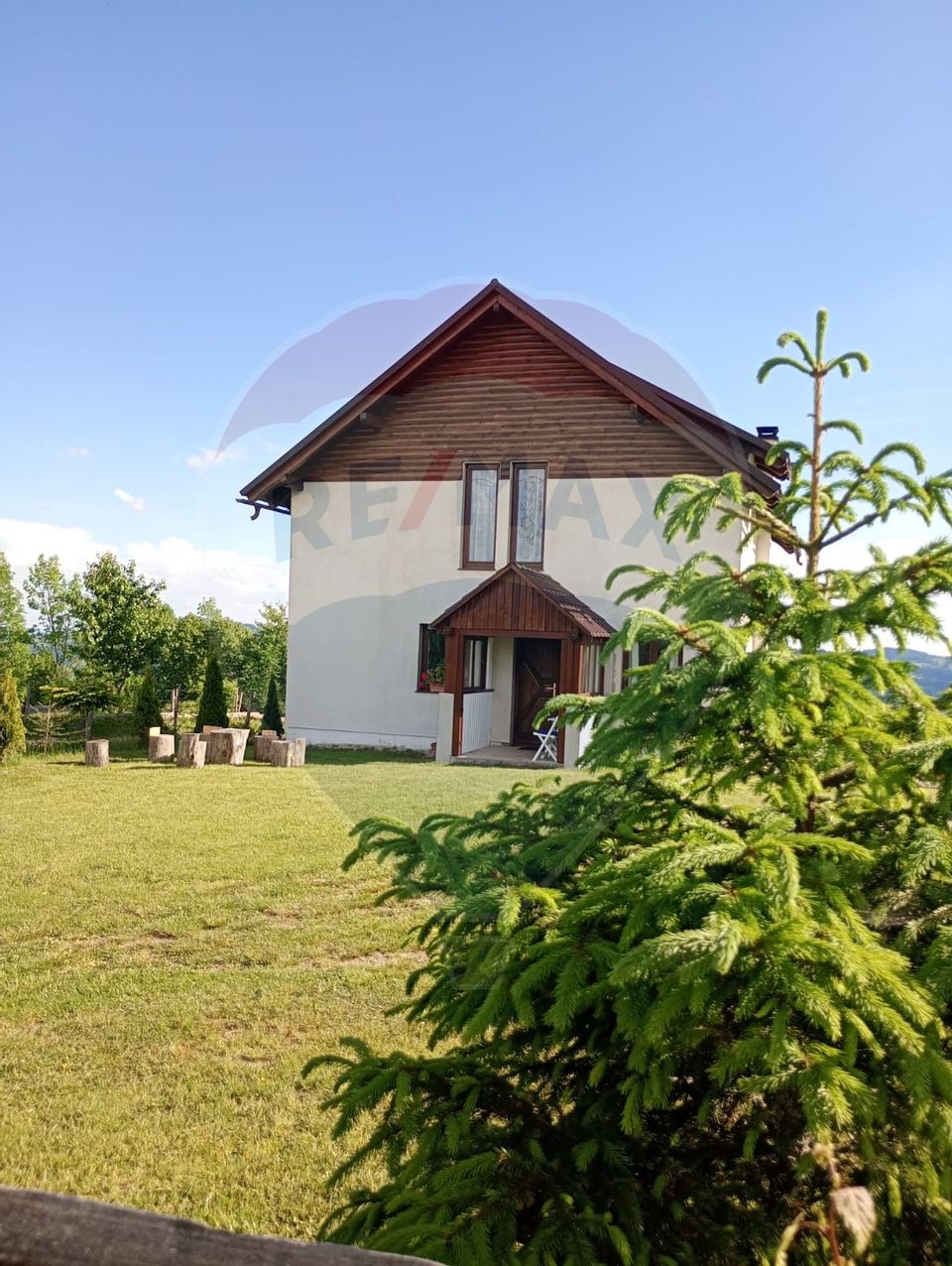 Vanzare 2 cabane de agroturism la 15km de Pestera Scarisoara