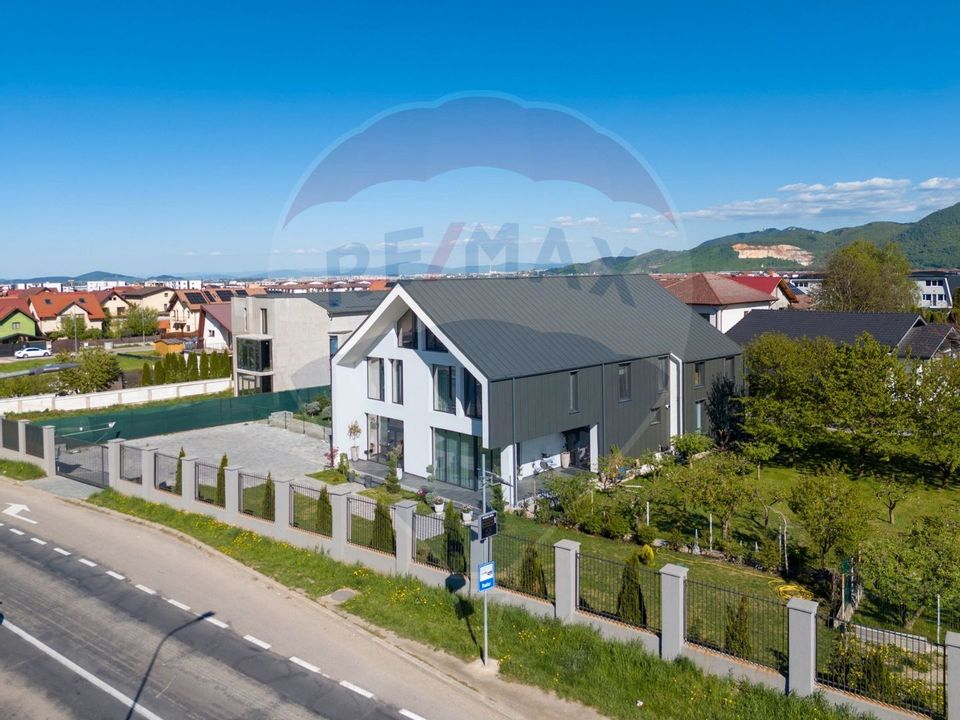 Cladire comerciala ultramoderna destinații multiple