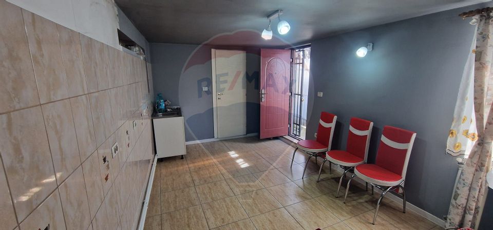 4 room House / Villa for sale, Central area