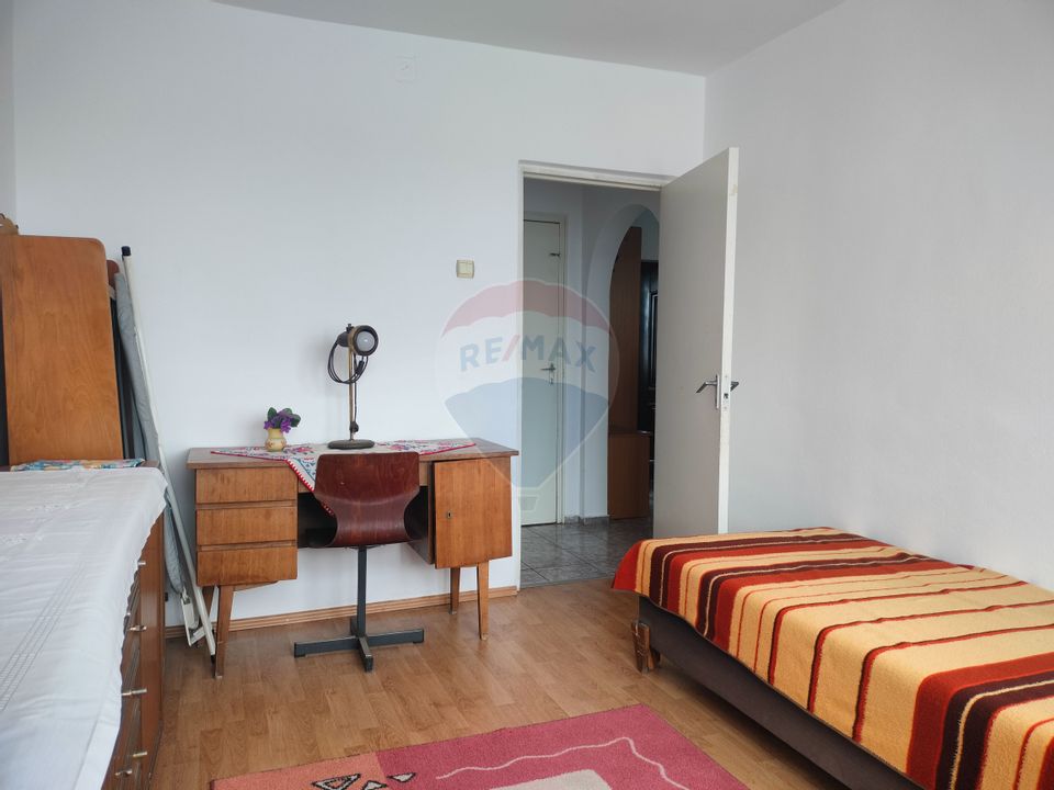 Apartament 2 camere,decomandat-etajul 6–53 mp