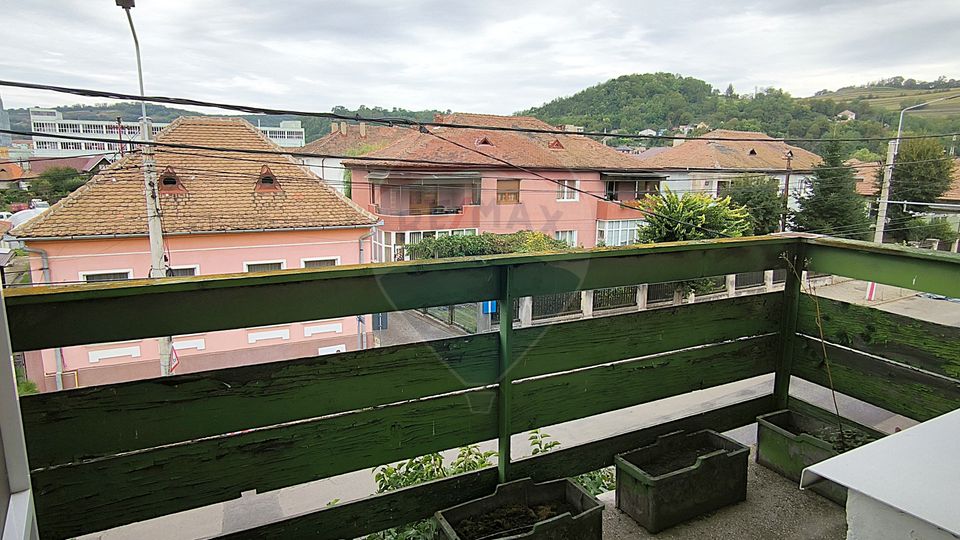 3 room Apartment for sale, Central area