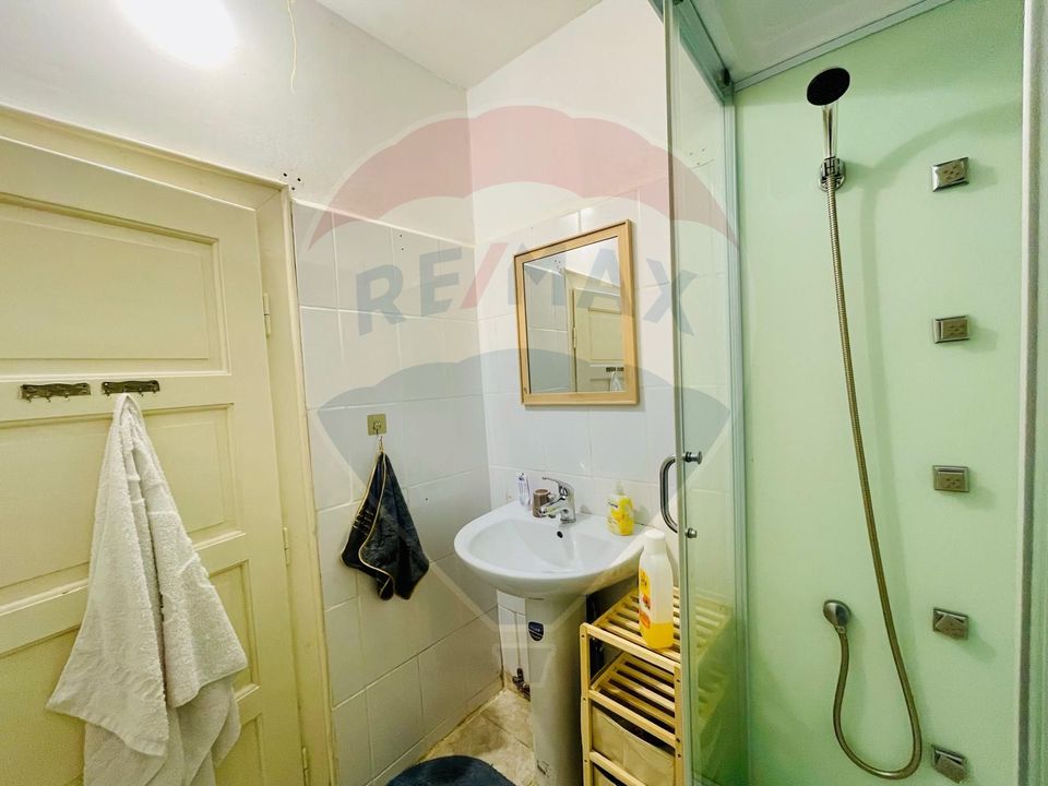 2 room House / Villa for rent, Resita area