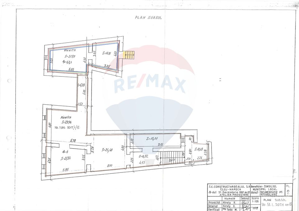 Casa  de vanzare cu 3 apartamente si spatiu comercial, Central