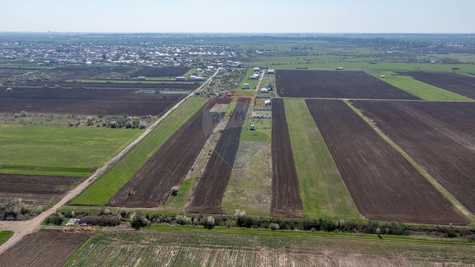 Vanzare teren intravilan 500 mp Sabareni /  Strada Orhideelor