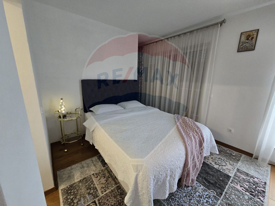 Apartament de lux cu 3 camere de închiriat