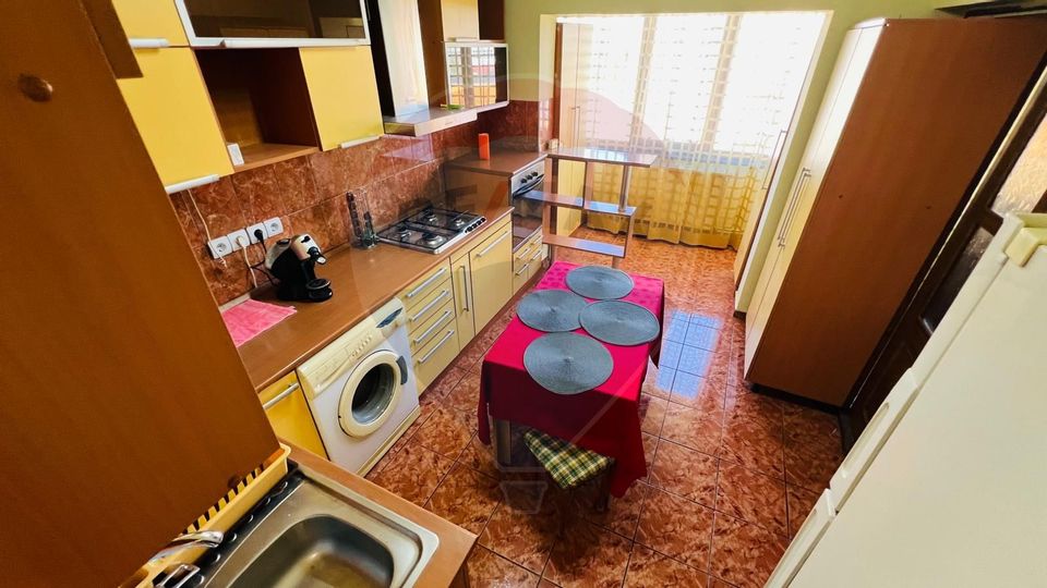 Apartament spațios de închiriat zona Dalia