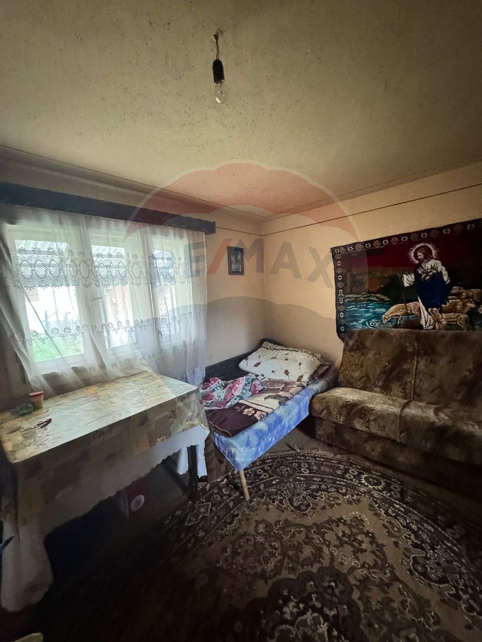 Casă / Vilă cu 4 camere de vânzare