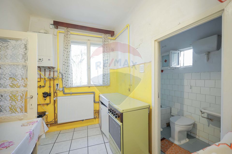 Casă cu 2 camere de vânzare în zona Ioșia Strada Arțarilor