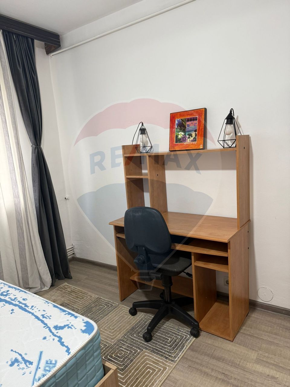 Apartament cu 2 camere de închiriat în zona 1 Mai