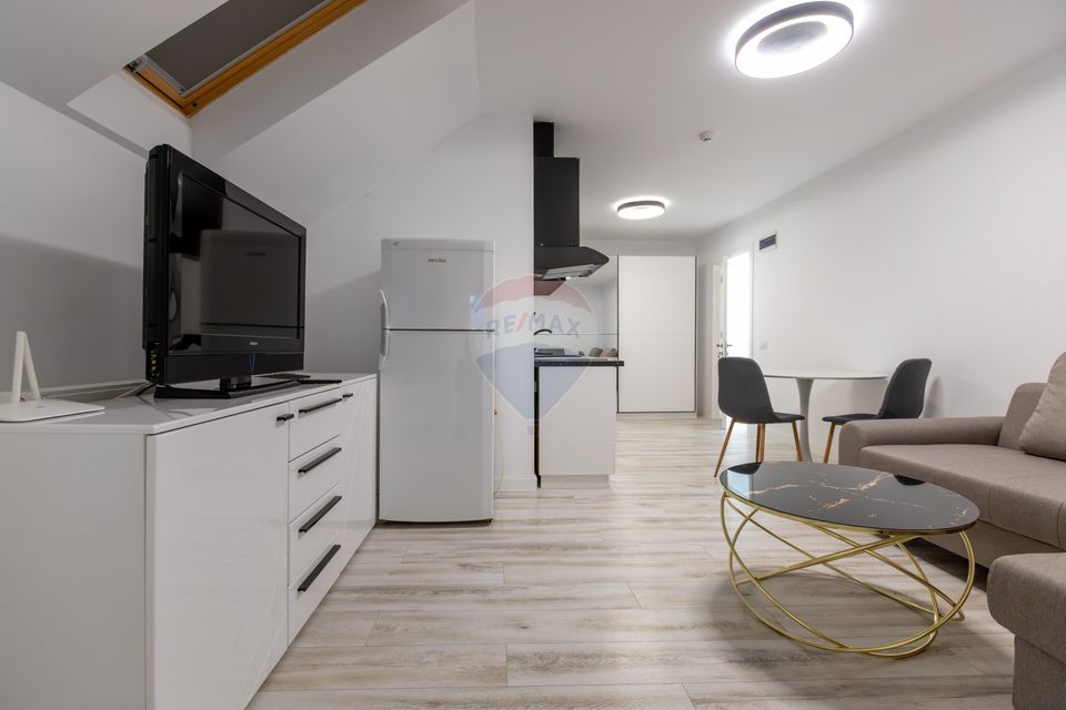 1,200sq.m Special Property for rent, Exterior Est area