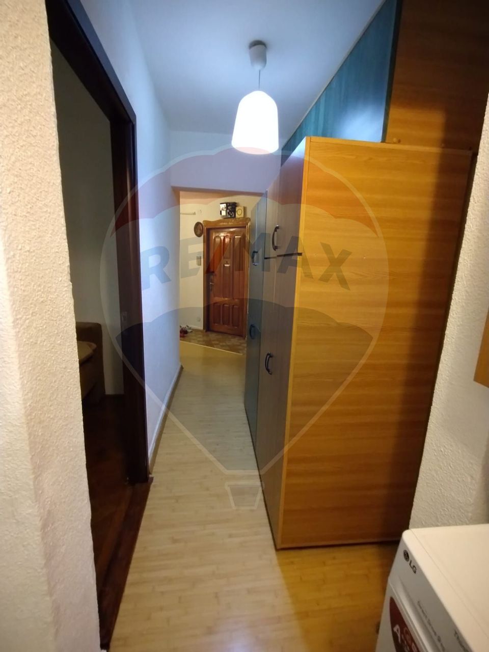 Apartament cu 3 camere de închiriat în zona George Enescu