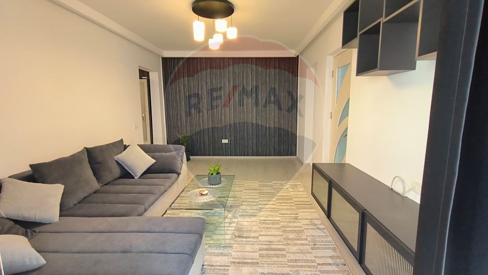 Apartament cu 3 camere de închiriat în Micro 19 Galați