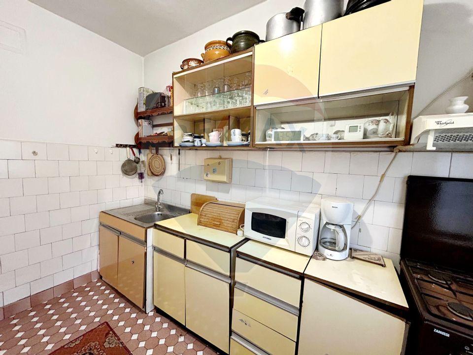 Apartament  4 camere / 75 mp / decomandat/  zona 1 Mai / 2 bai / 4 / 4