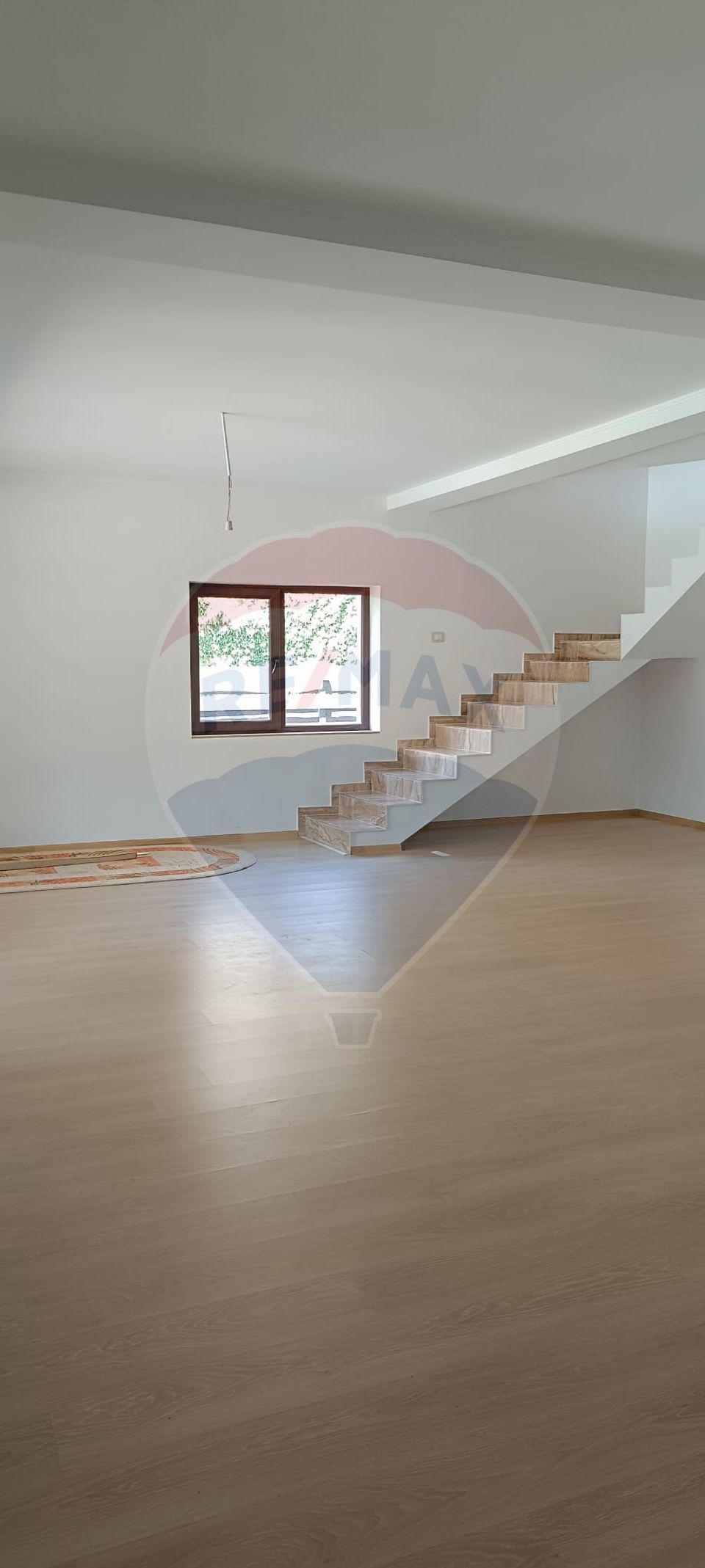 5 room House / Villa for sale, Ferme area