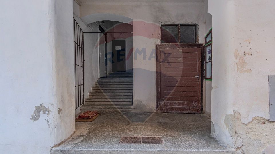 2 room Apartment for sale, Centrul Istoric area
