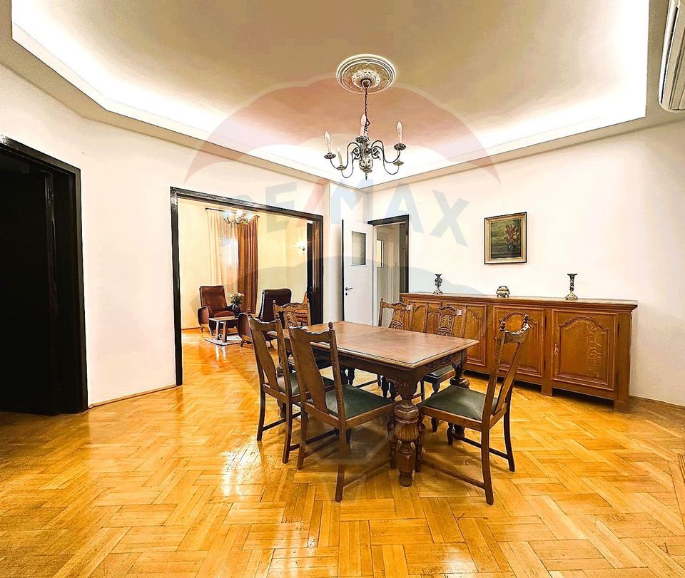 5 room Apartment for rent, Universitate area