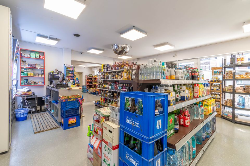 Spatiu comercial de vanzare, zona Buna Ziua
