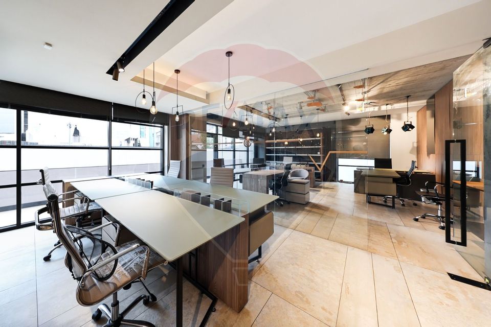 Spațiu birouri premium - 179mp, terasa 30mp