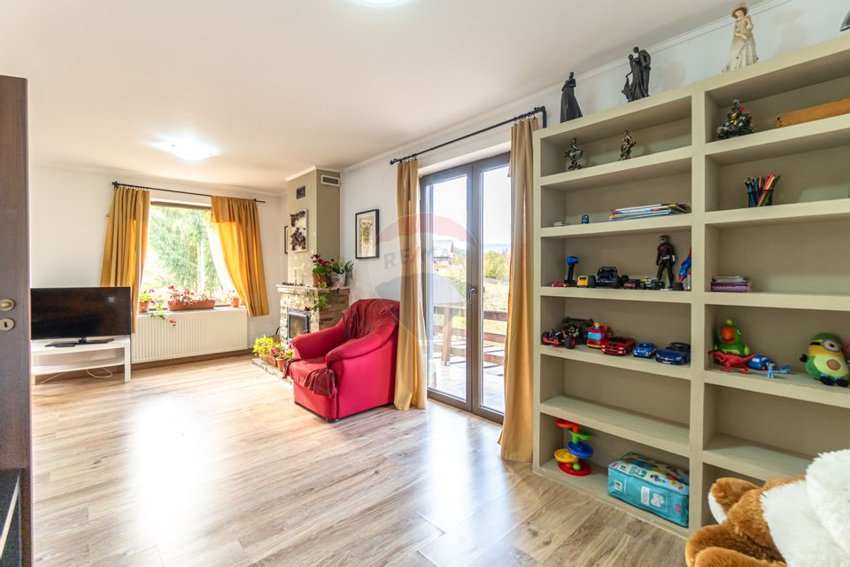 Casă de vacanţă | Pensiune 3 Margarete | FUNDATA, BRAŞOV| COMISION 0 |