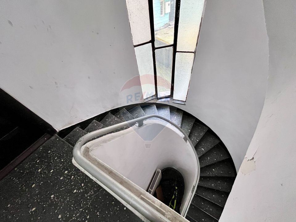 Apartament cu 3 camere langa parcul Cismigiu la 2 min de Metrou Izvor