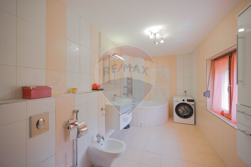 Vilă mediteraneană premium cu piscină, de vânzare, zona Dealuri Oradea