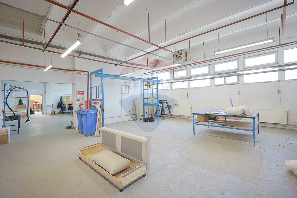 15,726sq.m Industrial Space for sale, Vest area