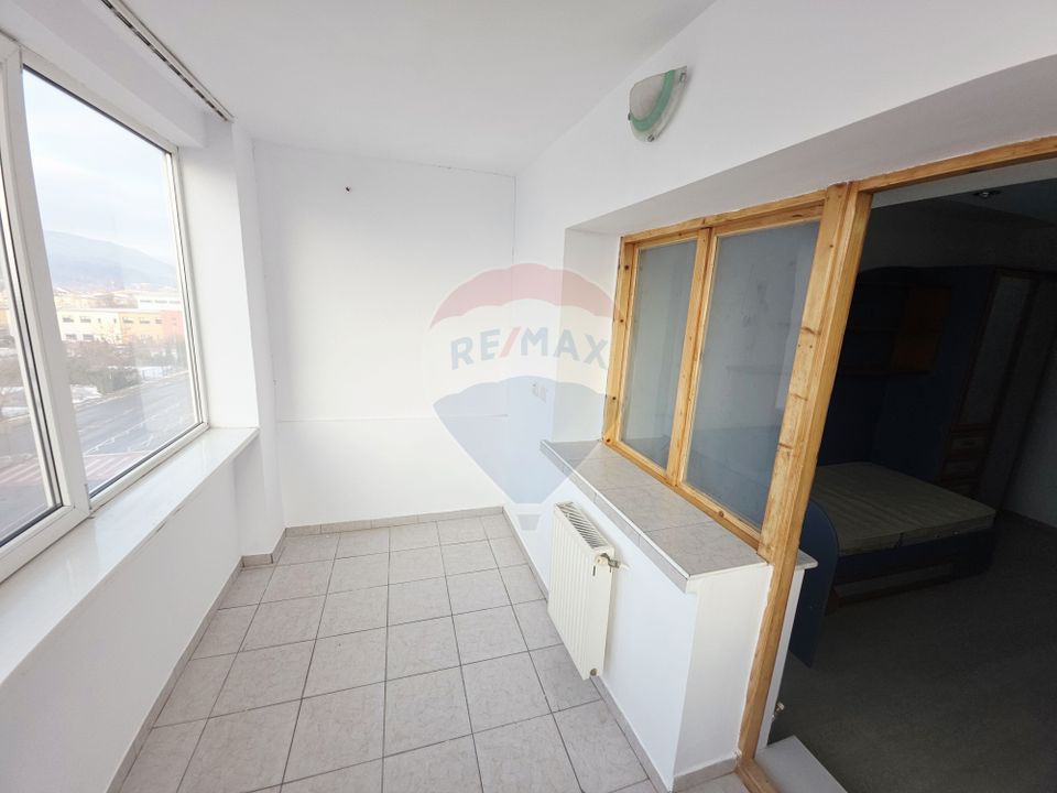 Apartament cu 2 camere de vânzare în zona 1 Mai