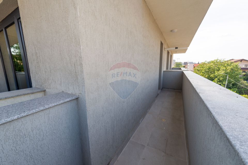 Apartament 3 camere de vanzare, 91 mp, Aparatorii Patriei, parcare