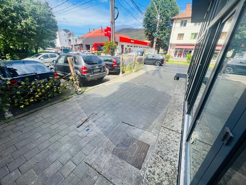 97sq.m Commercial Space for rent, Sasar area