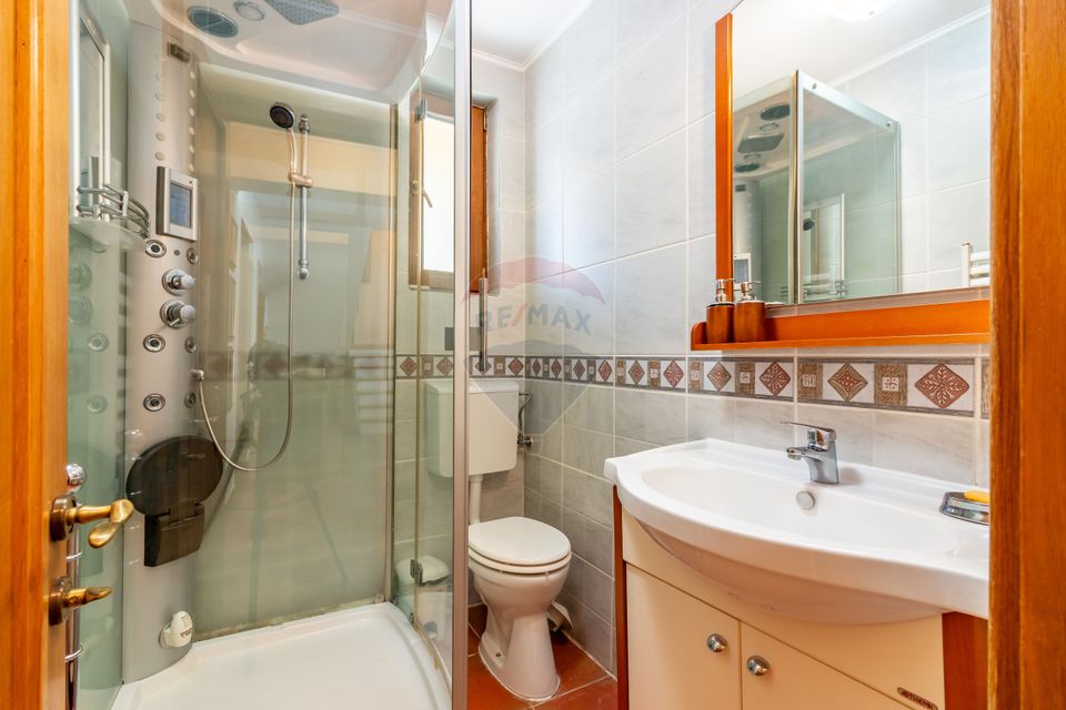 House / Villa for sale in Corbeanca, Blue Lagoon, near the lake