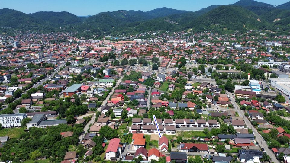 CASA DE VANZARA BAIA MARE ZONA LINISTITA