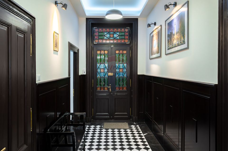 130 sqm Historic Property – Ideal for Living or Office