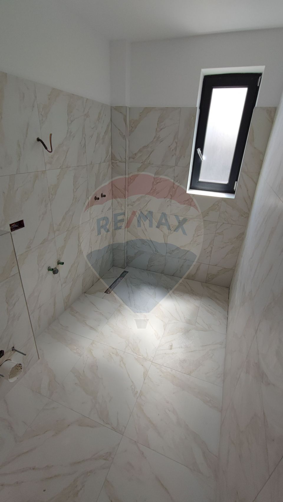 3 room Apartment for sale, Lipoveni area