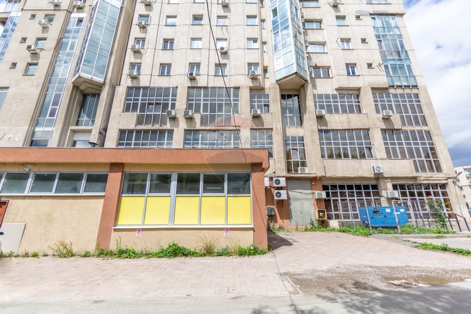 Spațiu comercial cu trafic intens Centru Civic 340 mp