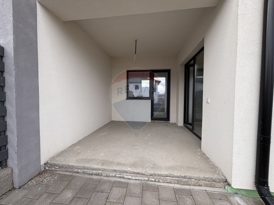 4 room House / Villa for sale