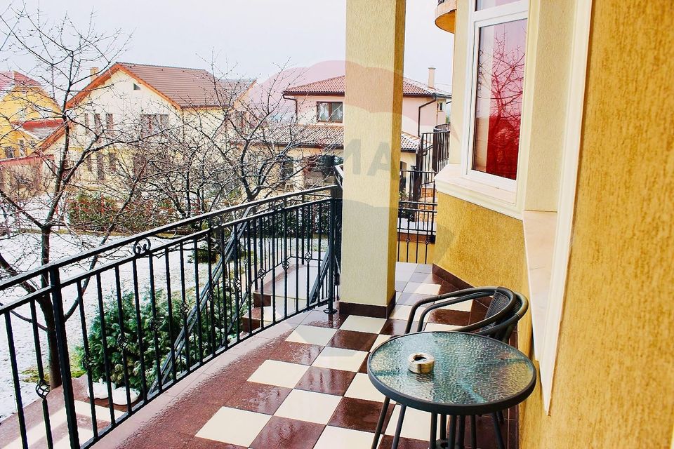 Casă / Vilă cu 6 camere de vânzare în zona Oncea