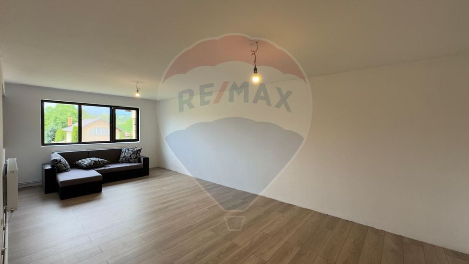 20 room House / Villa for sale